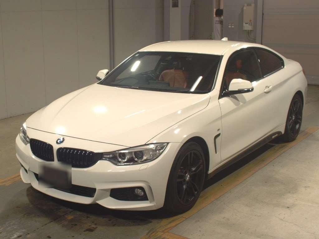 BMW 4 SERIES