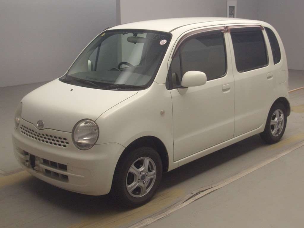 DAIHATSU MOVE LATTE