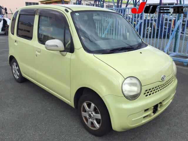 DAIHATSU MOVE LATTE