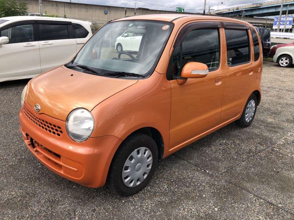 DAIHATSU MOVE LATTE