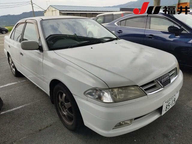 TOYOTA CARINA