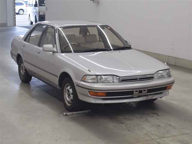 TOYOTA CARINA