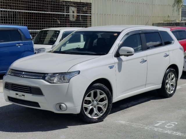 MITSUBISHI OUTLANDER