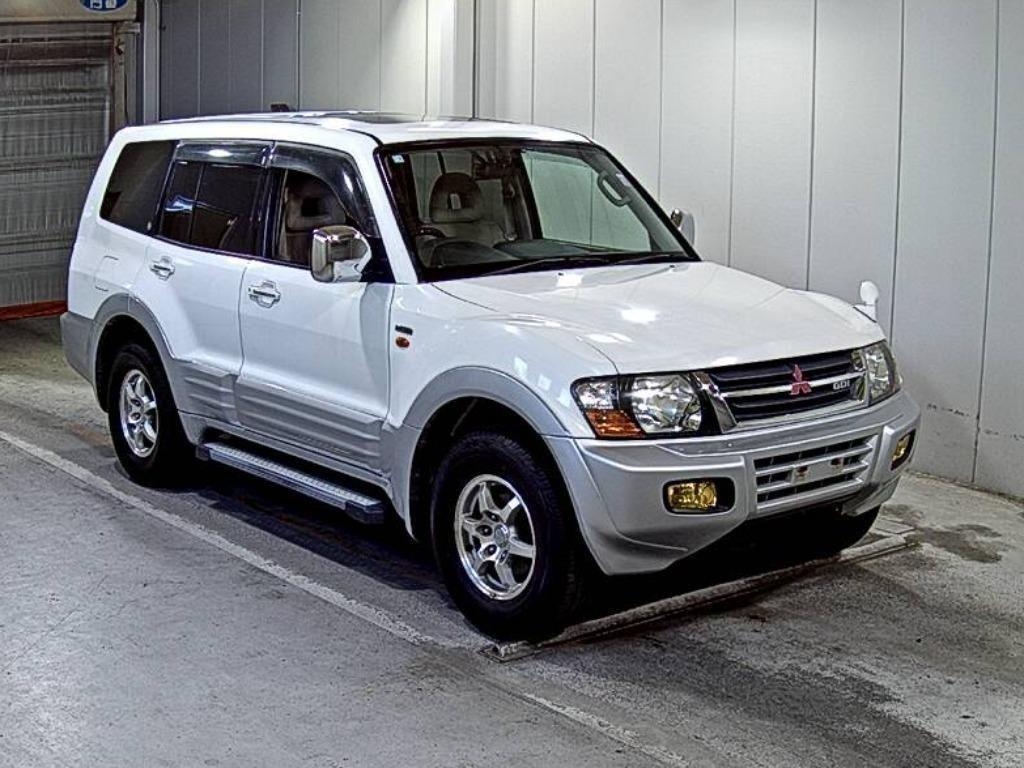 MITSUBISHI PAJERO