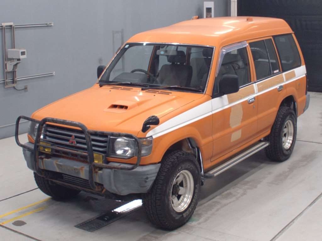 MITSUBISHI PAJERO