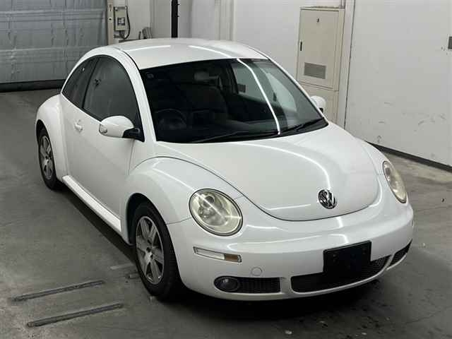 VOLKSWAGEN NEW BEETLE