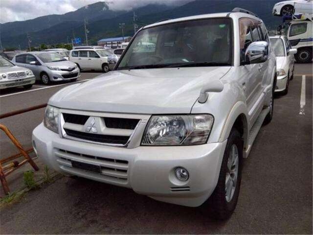 MITSUBISHI PAJERO