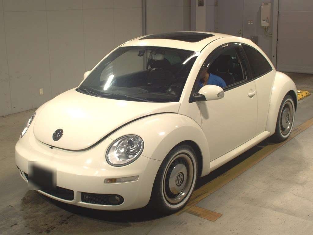 VOLKSWAGEN NEW BEETLE