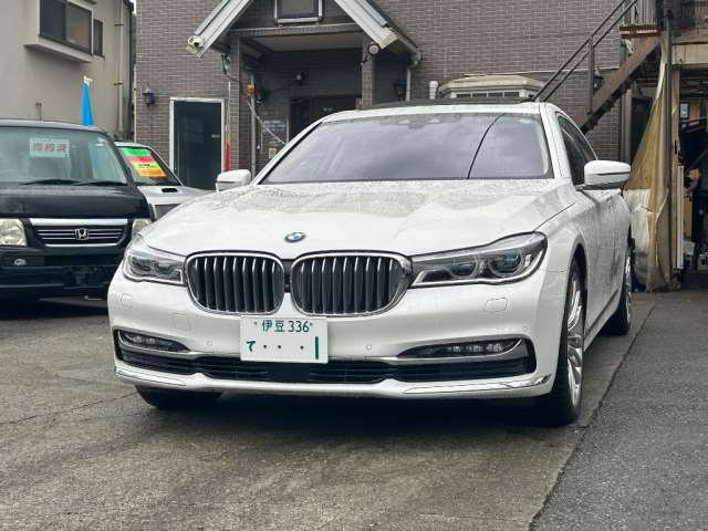 BMW 7 SERIES