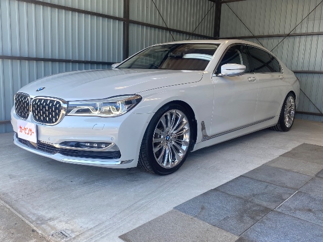 BMW 7 SERIES