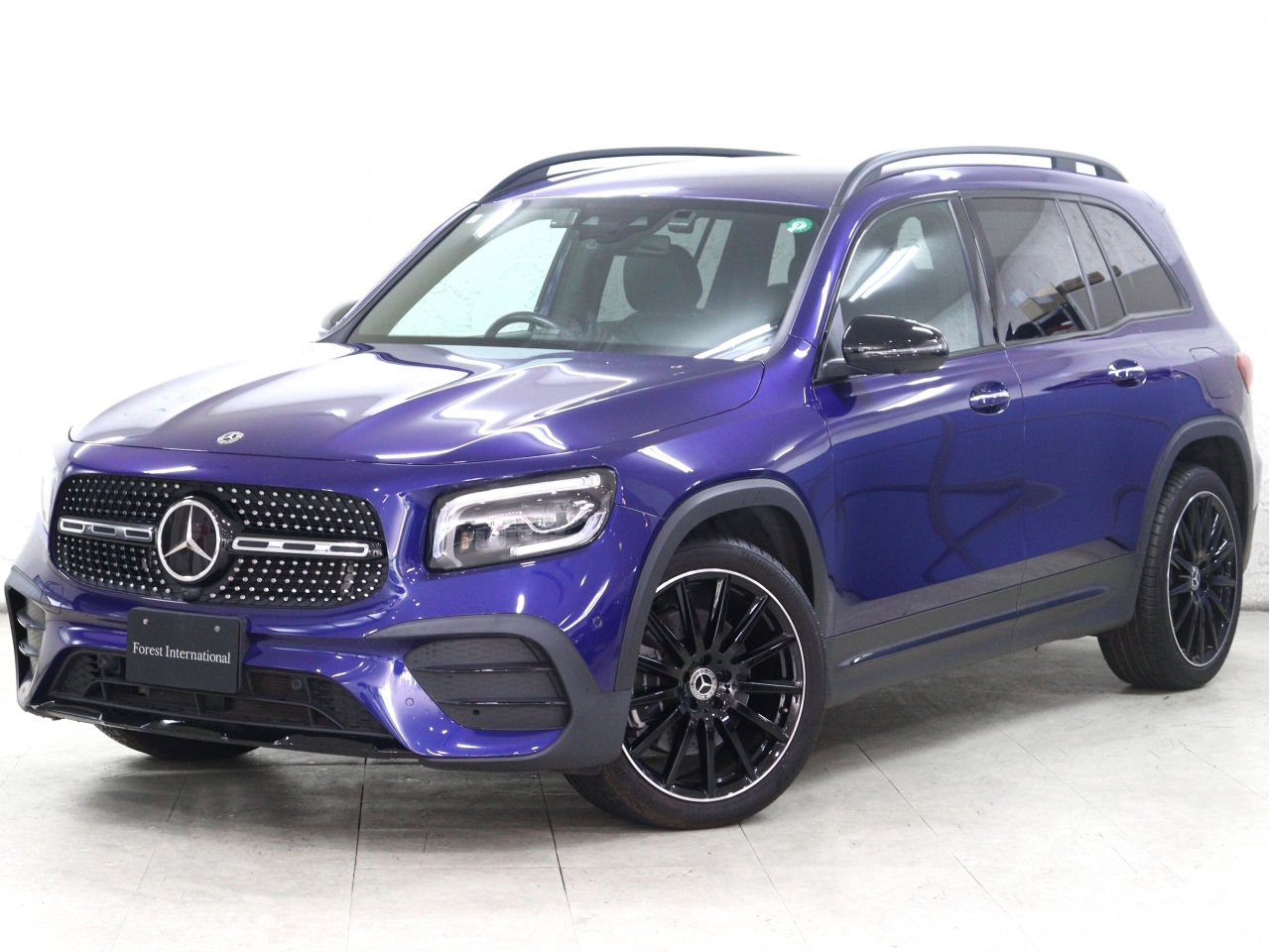MERCEDES BENZ GLB