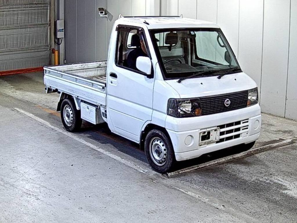 NISSAN CLIPPER TRUCK
