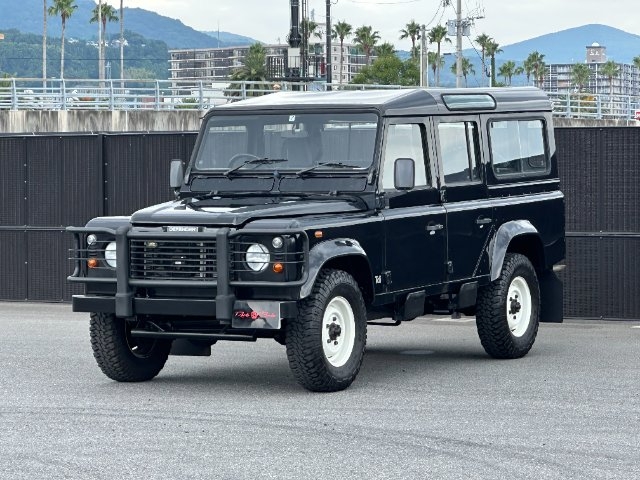 ROVER DEFENDER