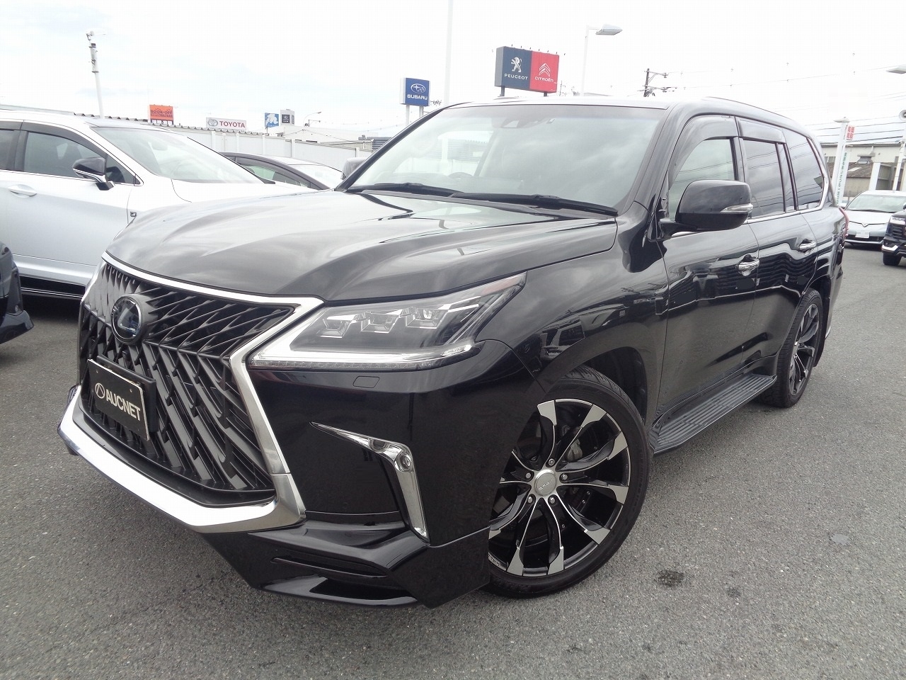 LEXUS LX