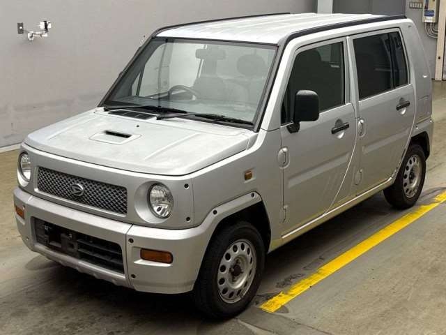 DAIHATSU NAKED