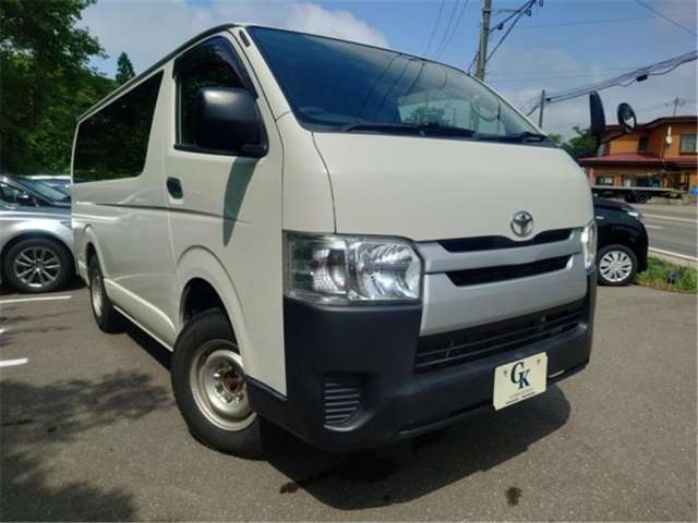 TOYOTA REGIUS ACE