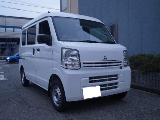 MITSUBISHI MINICAB