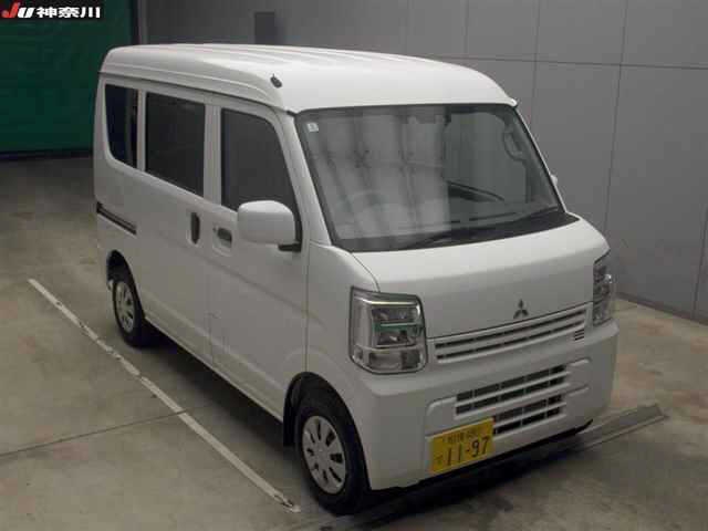 MITSUBISHI MINICAB