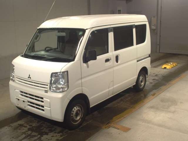 MITSUBISHI MINICAB