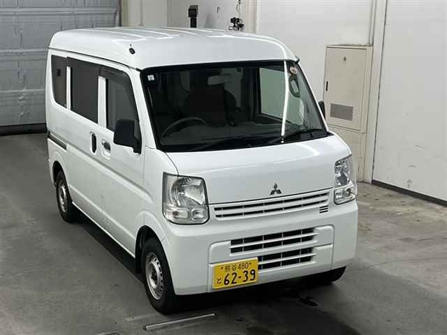 MITSUBISHI MINICAB